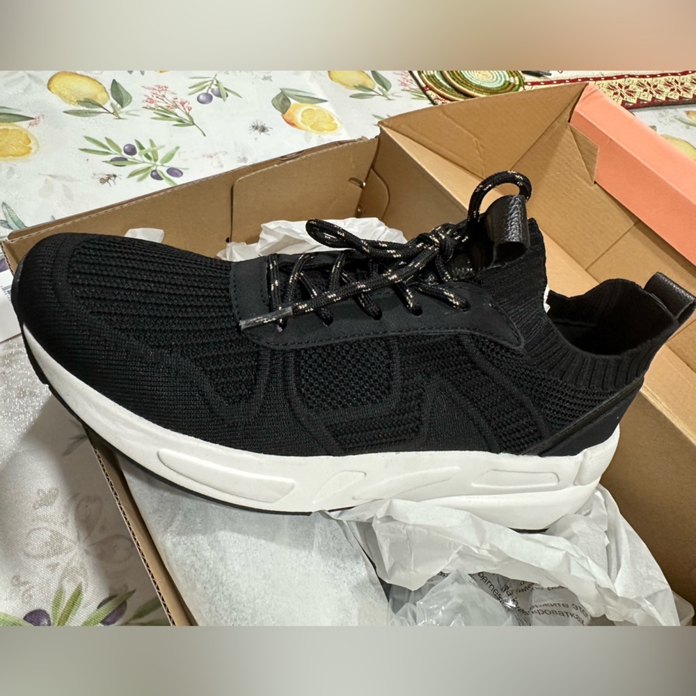 Fabletics Black Everyday Sneakers II